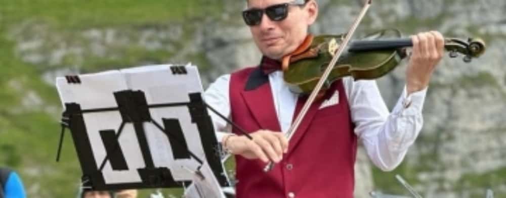 Concert în vârf de munte: violonistul Alexandru Tomescu va oferi, sâmbătă, un spectacol de excepție la Cabana Caraiman