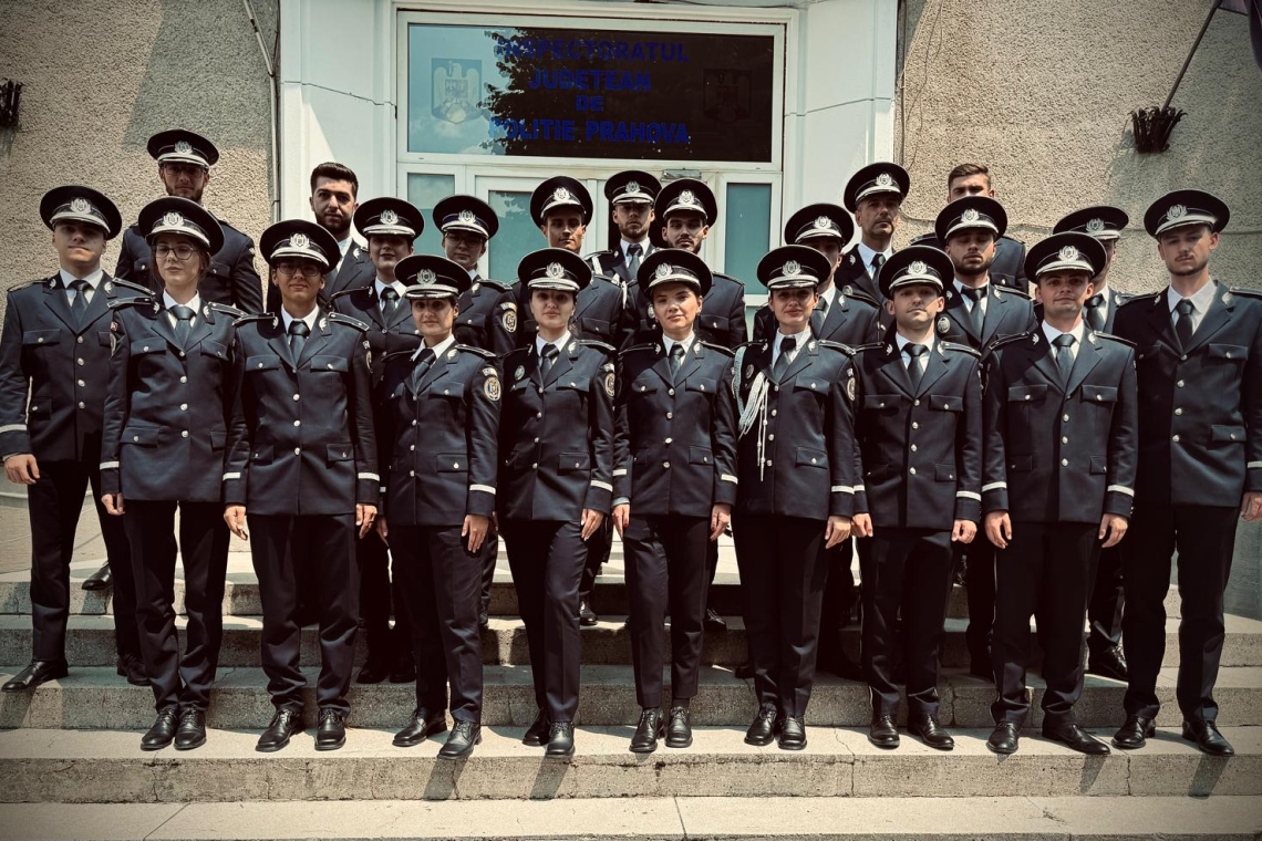 Poliția prahoveană își mărește efectivele: 22 de ofițeri, absolvenți ai Academiei de Poliție, au fost repartizați în Prahova
