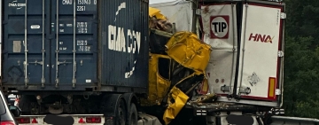 Două TIR-uri, implicate într-un accident rutier pe autostrada București-Ploiești. Trafic restricționat pe sensul spre București