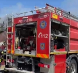 UPDATE/ Incendiu pe strada Șantierului din Ploiești: două proprietăți, cuprinse de flăcări