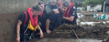 100 de milioane de lei pentru mii de familii afectate de inundații și alunecări de teren