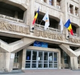 După validarea lui Virgiliu Nanu în funcția de președinte al Consiliului Județean, Tribunalul Prahova a validat astăzi și 32 de consilieri județeni