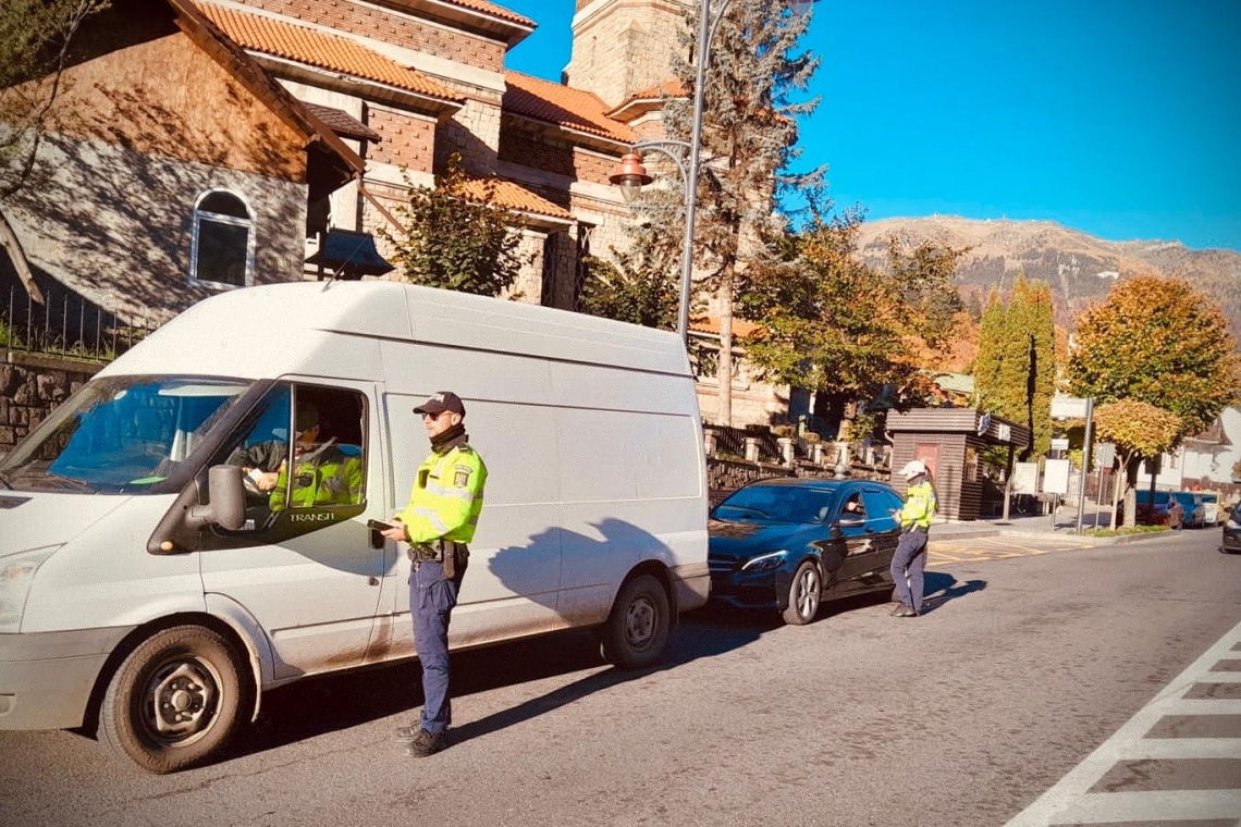 Acțiuni ale Poliției Rutiere Prahova pe Valea Prahovei și Valea Călugărească, duminică dimineață