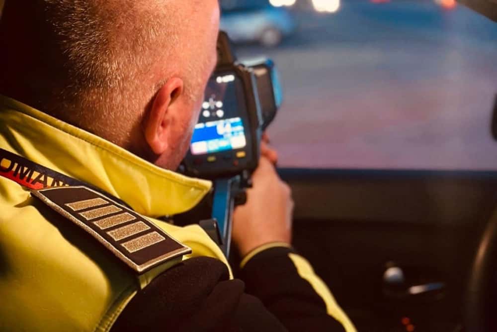 Trafic Prahova/Sute de sancțiuni aplicate de polițiștii de la Rutieră pietonilor și șoferilor vitezomani, într-o singură zi