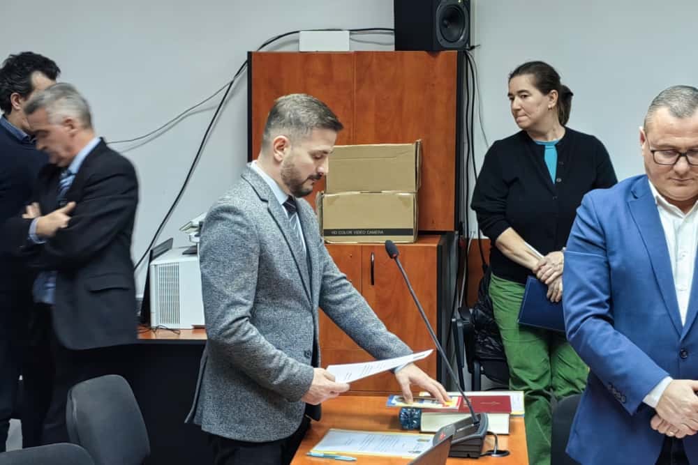 Un nou consilier județean a depus jurământul: Vlad Mazilu (AUR) 