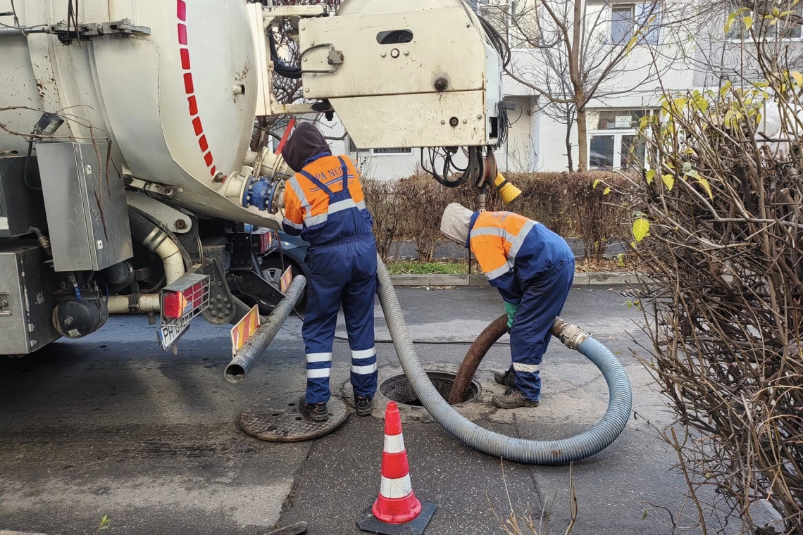 Cum am fost, vrând-nevrând, ”portavoce” pentru Apa Nova. Și cât de lipsiți de civilizație sunt unii dintre ploieștenii care locuiesc la bloc