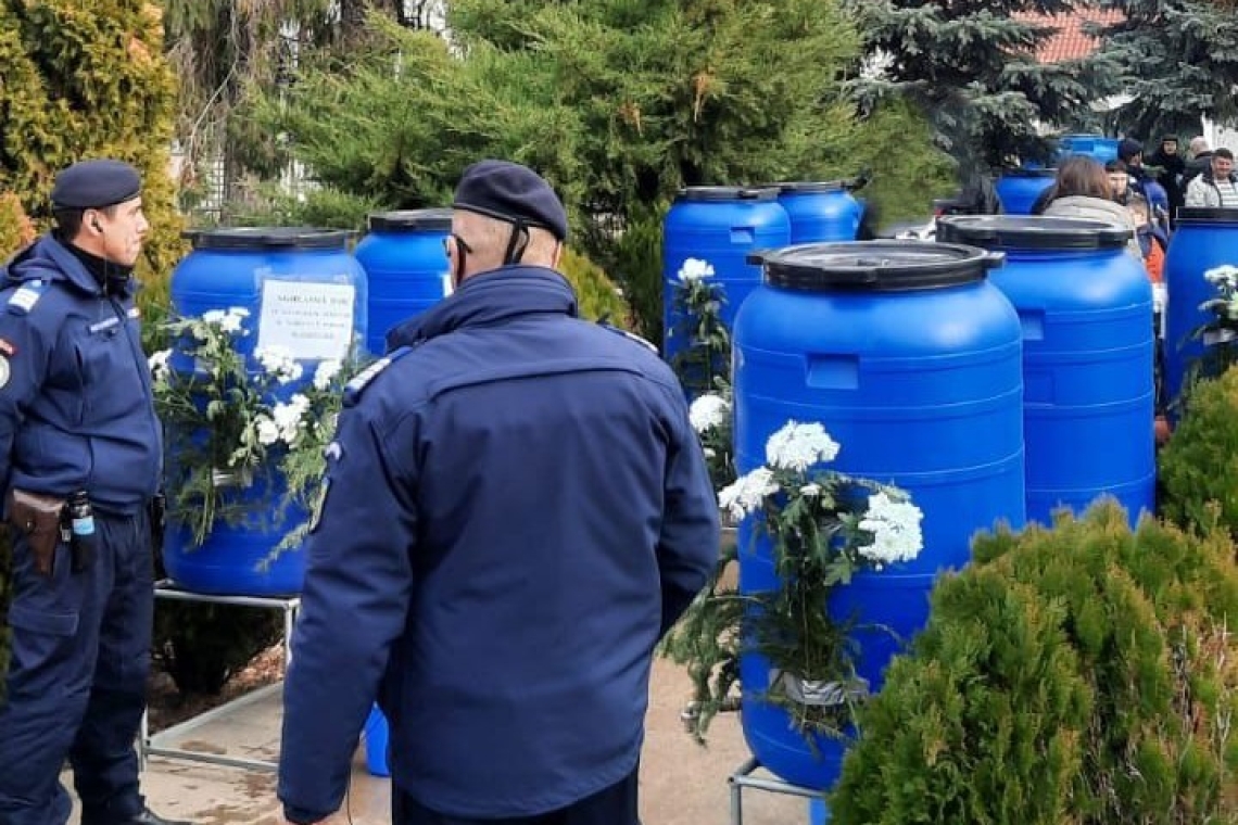 Jandarmii se pregătesc pentru asigurarea ordinii la Mănăstirea Ghighiu, de Bobotează