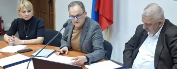 Proiect comun Consiliul Județean – Inspectoratul Școlar pentru educația copiilor prahoveni din grupuri dezavantajate. Printre aceștia se află și minorii cu părinții plecați în afara țării