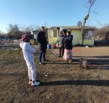 Prefectul Prahovei le oferă ajutor locuitorilor din ”Dallas”-ul ploieștean