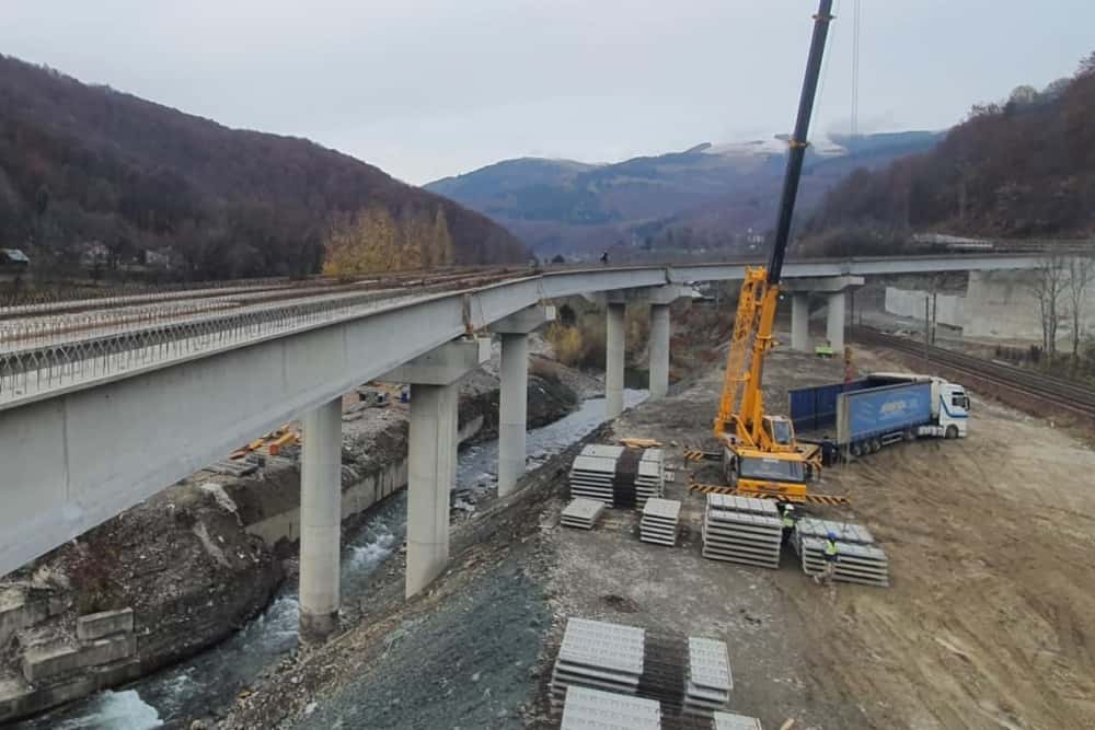 Consiliul Județean Prahova a alocat de urgență aproape 3,5 milioane de lei pentru centura orașului Comarnic. Banii merg la relocarea rețelelor electrice