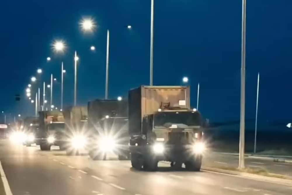 Convoaie cu tehnică militară din Marea Britanie, Franța și România vor străbate țara noastră, pe cale rutieră și feroviară