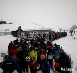 Puzderie de schiori pe pârtiile din Sinaia și Azuga!