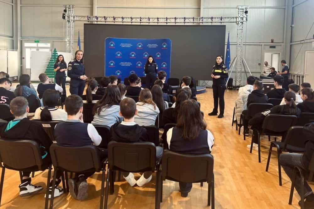 Campania împotriva violenței în școli a ajuns și la Măneciu