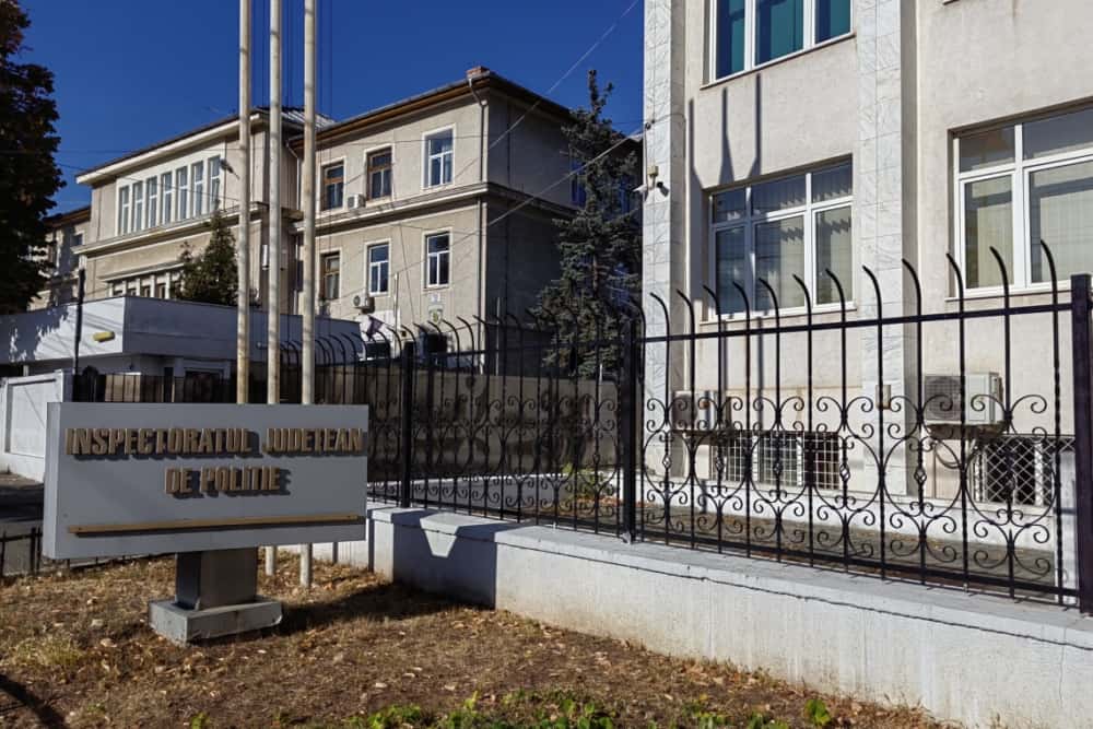 Câini polițiști, expoziții și autospeciale de intervenție - la sediul IPJ Prahova, astăzi, de Ziua Poliției Române