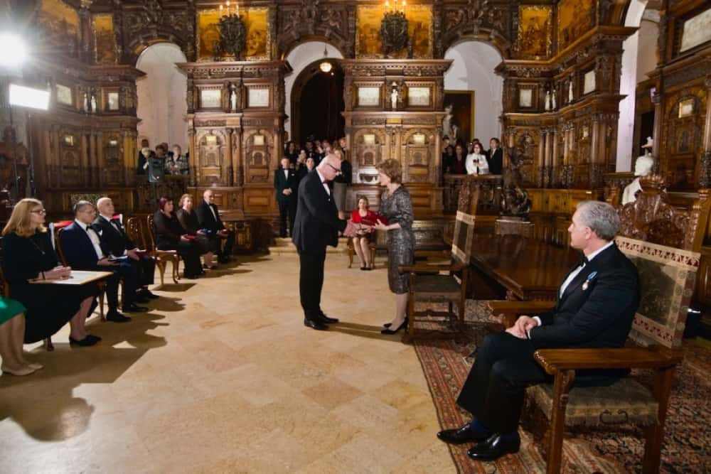 Majestatea Sa Margareta, Custodele Coroanei, a conferit decorații regale, la Castelul Peleș