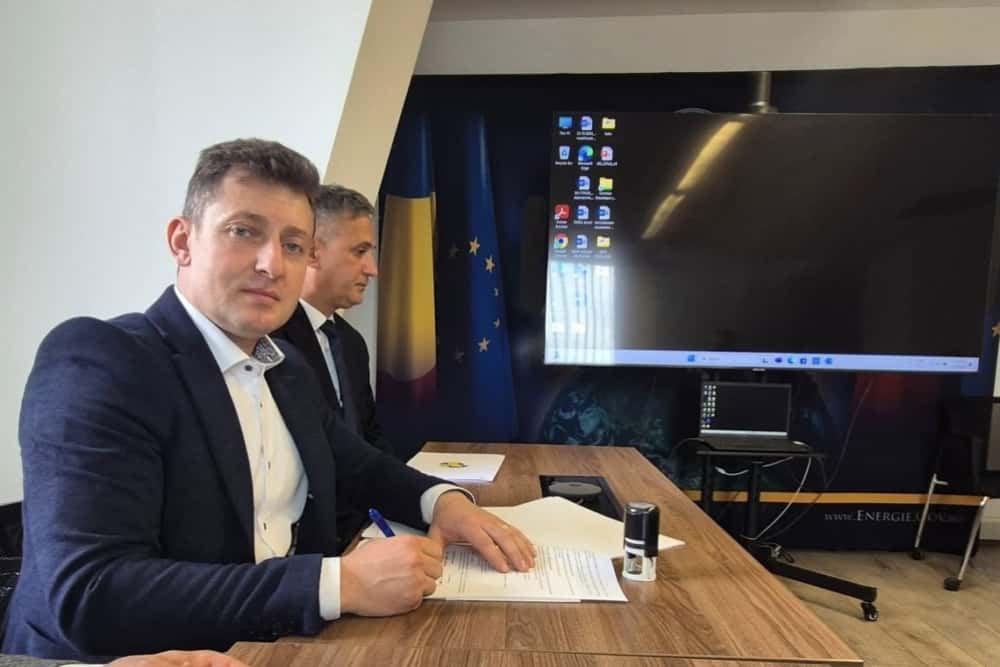 Energie solară pentru iluminat stradal și instituții publice, în comuna prahoveană Tătaru