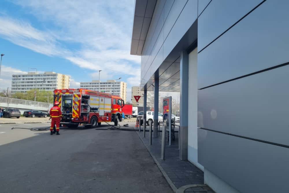 100 de persoane s-au autoevacuat dintr-un magazin LIDL din Ploiești, după o alertă de incendiu