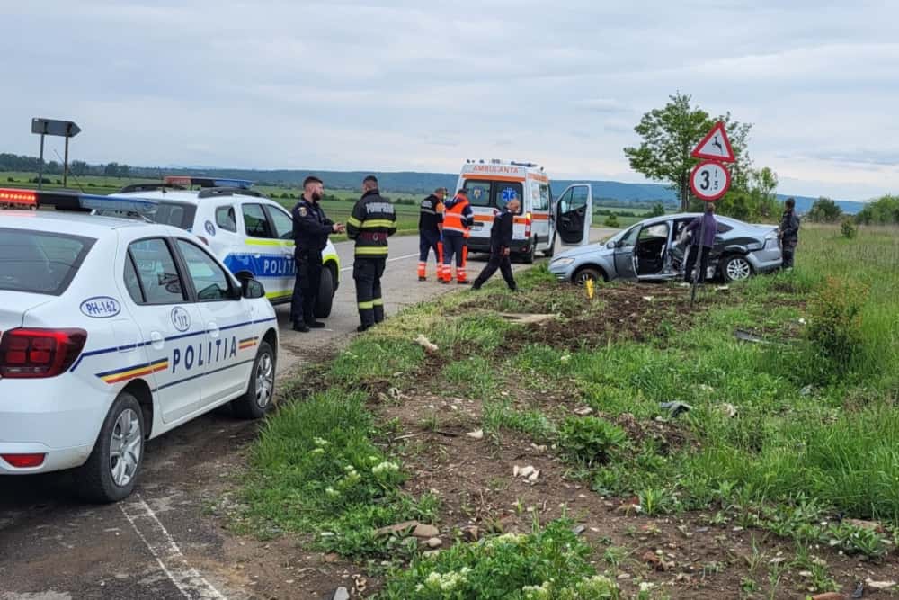 Accident în Pleașa, la intersecția dintre două drumuri județene