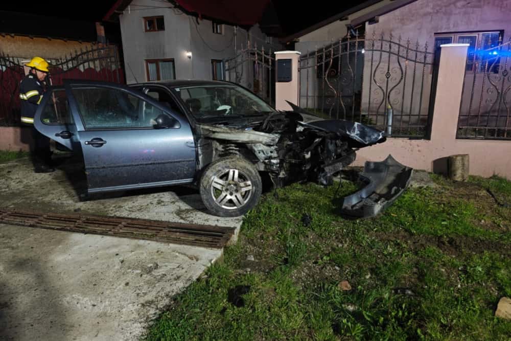Trei victime la spital, după un accident produs în Valea Călugărească, noaptea trecută