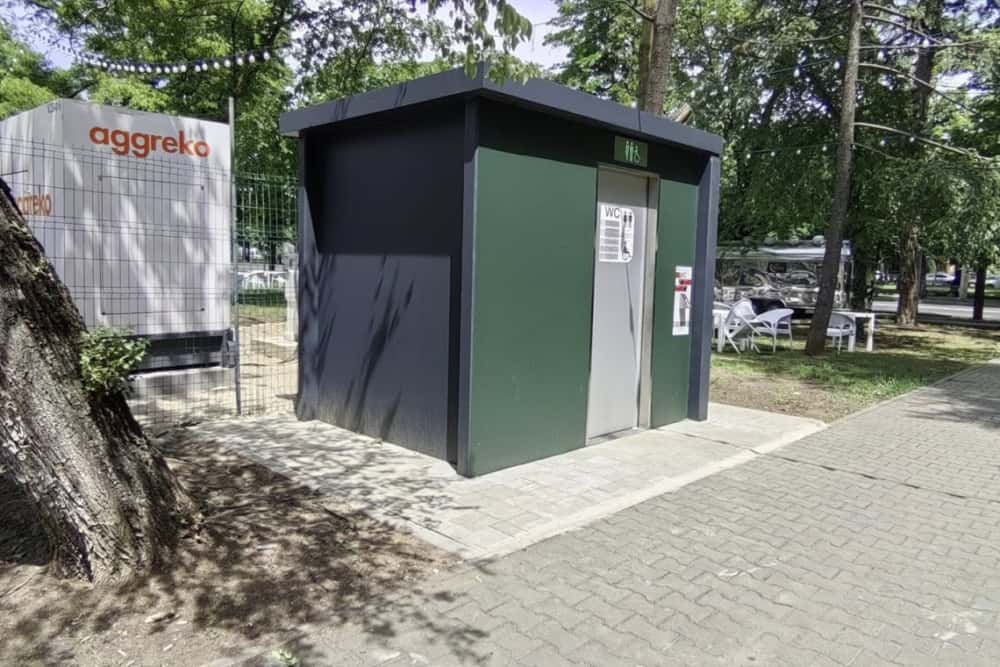 Ploiești | Licitația pentru cumpărarea toaletelor ”inteligente” de 50.000 de euro bucata a fost ANULATĂ. Aflați motivul oficial!