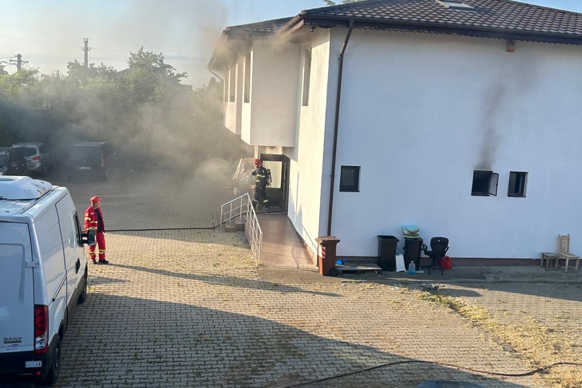 Centrul comunitar din comuna Berceni a fost distrus de un incendiu, sâmbătă dimineață