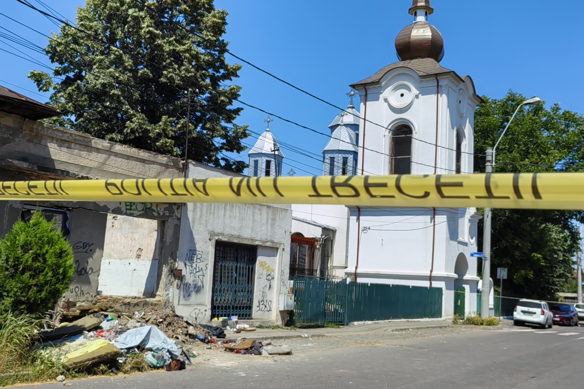 Ploiești | Răsturnare de situație! Cadavrul găsit în casa părăsită era, de fapt, un manechin