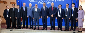 Județul Prahova, deschis către Asia: întâlnire cu delegația Consiliului China - Europa, la Consiliul Județean