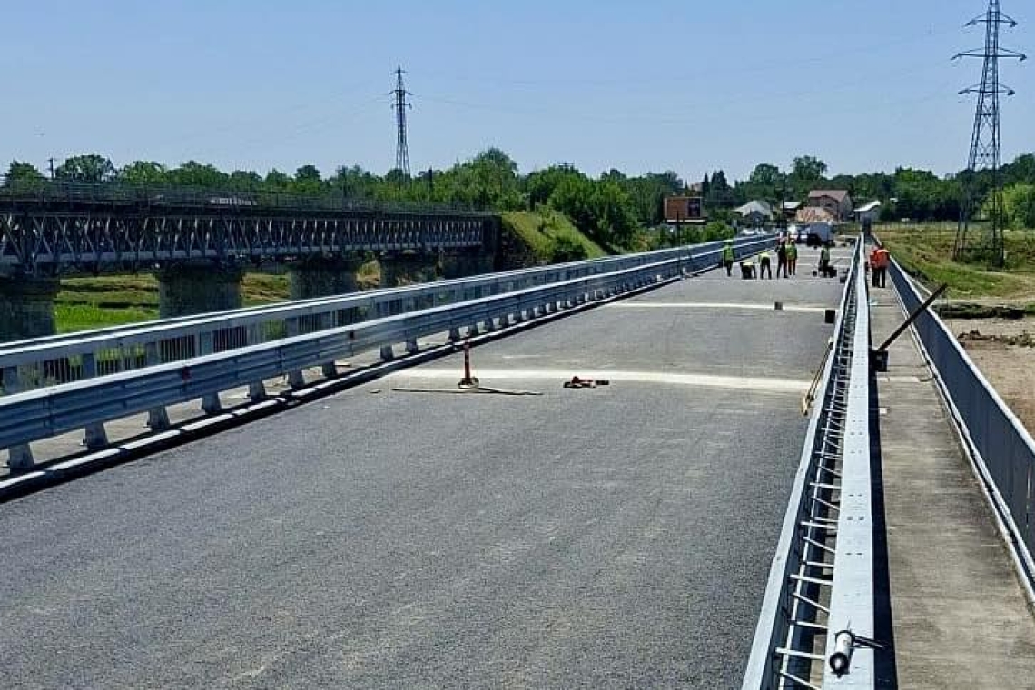 CNAIR: Pe 1 iulie se redeschide traficul pe podul de la Blejoi