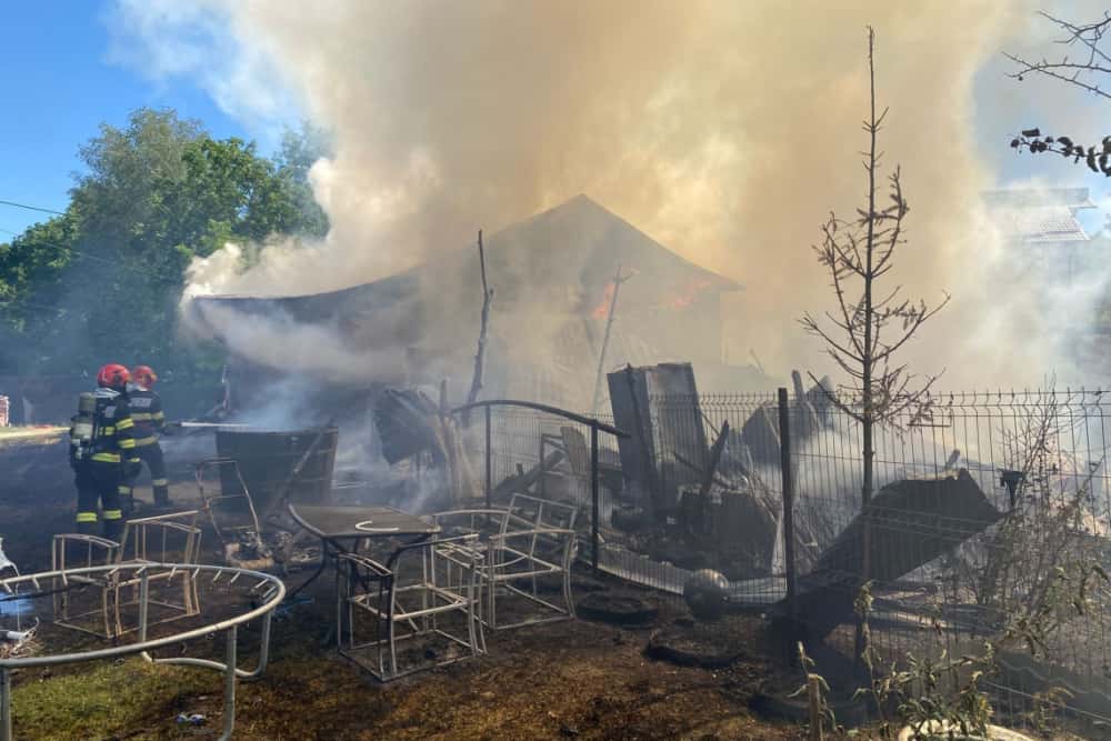 Un bărbat a suferit arsuri într-un incendiu produs în satul Plaiu, din Provița de Sus