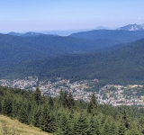 Azuga – orașul-stațiune prins între trecut și prezent