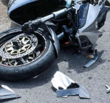 Accident rutier la Telega: un tânăr fără permis, băut și pe o motocicletă neînmatriculată a intrat într-un autoturism