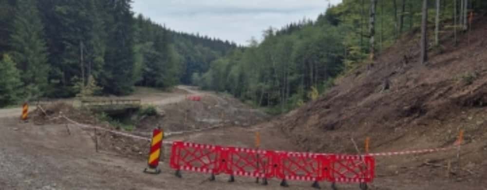 Noi imagini de pe șantierul modernizării drumului județean Valea Doftanei - Săcele