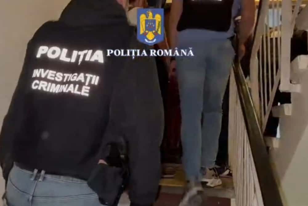 Hoți specializați în distrugerea sistemelor antifurt din supermarketuri, în atenția polițiștilor ploieșteni