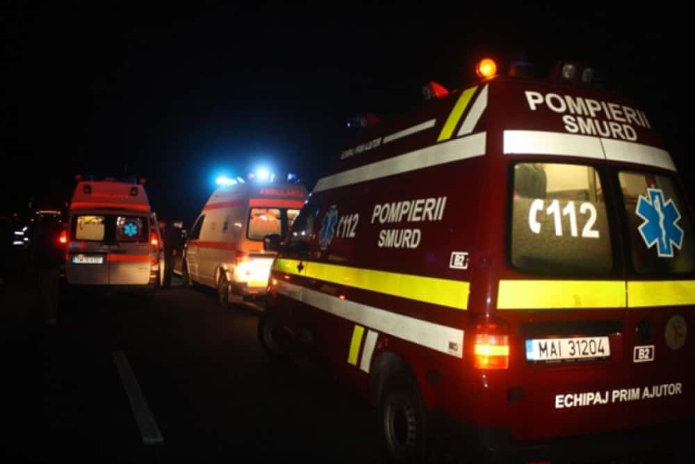 Trei tinere au ajuns la spital, sâmbătă seară, după un accident produs în Vălenii de Munte
