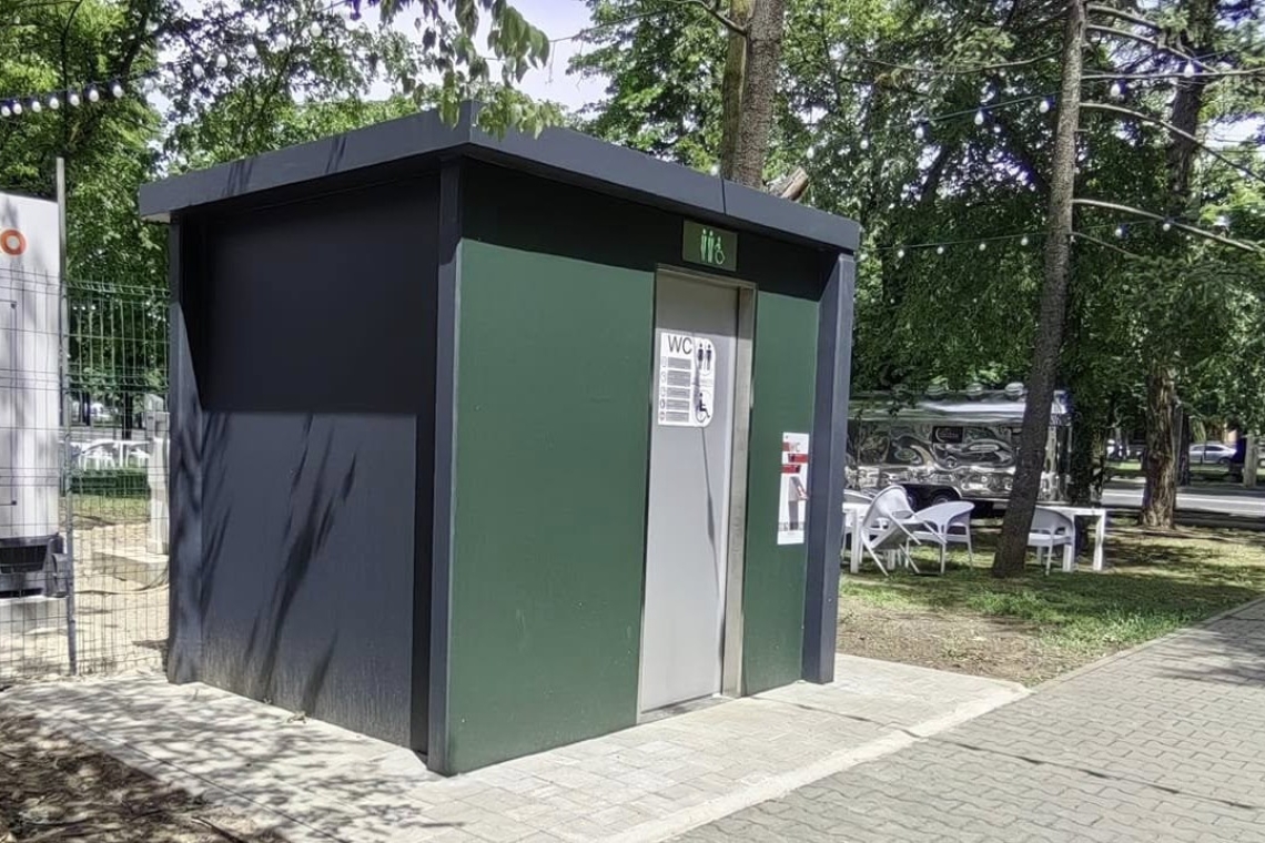 Ploiești | WC-uri publice la preț de apartament: Polițeanu începe ”modernizarea cu parfum european” a Ploieștiului