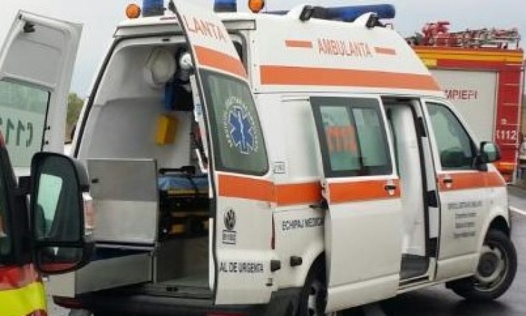 Accident pe strada Toma Ionescu din Ploiești: o femeie de 69 de ani a fost lovită pe trecerea de pietoni