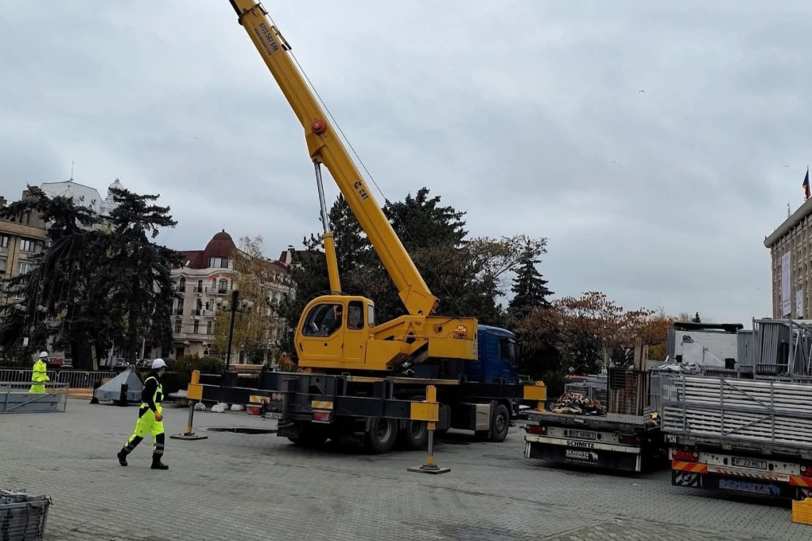 Târgul de Crăciun pornește cu stângul la Ploiești. Domeniul public, ocupat ilegal