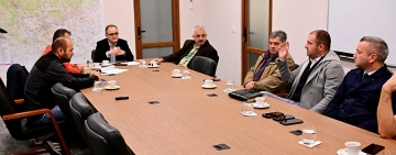 Lucrări la trecerea la nivel cu calea ferată de la Movila Vulpii. Consiliul Județean Prahova coordonează intervenția