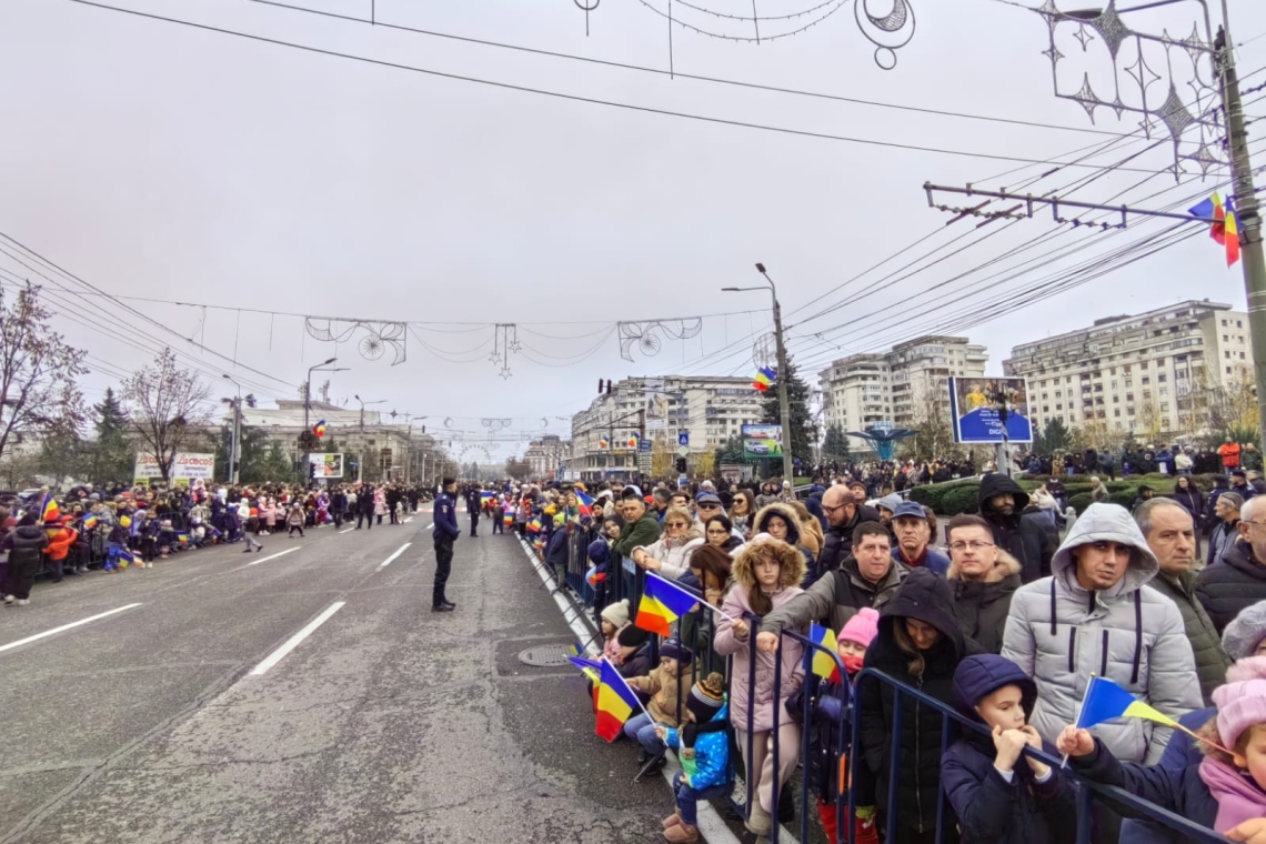 Vremea favorabilă a scos din case mii de ploieșteni, de Ziua Națională a României