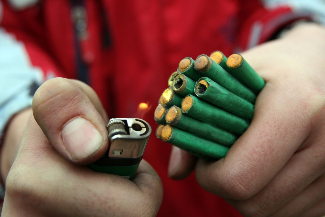 Adio petardelor: sărbători mai sigure pentru copii și animalele de companie