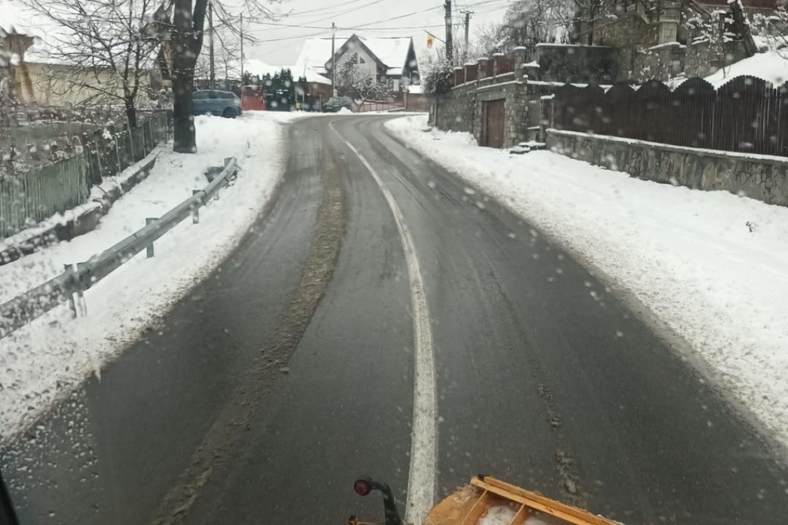 Update/Starea drumurilor județene din Prahova, în urma ninsorilor de azi-noapte