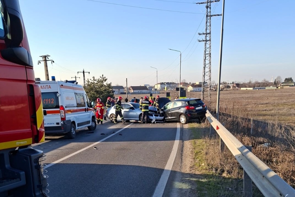 Trafic blocat pe DJ 720, în localitatea Florești, din cauza unui accident