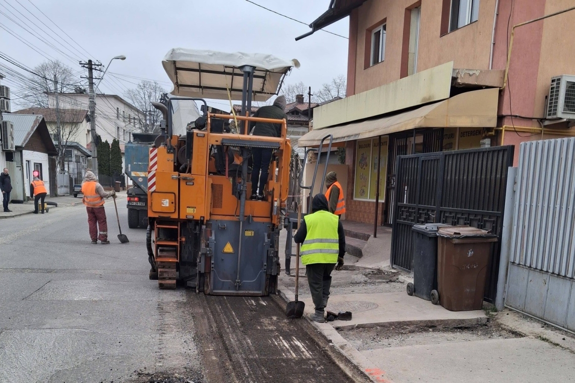 De azi, restricții de circulație pe strada Bobâlna din Ploiești pentru lucrări de asfaltare