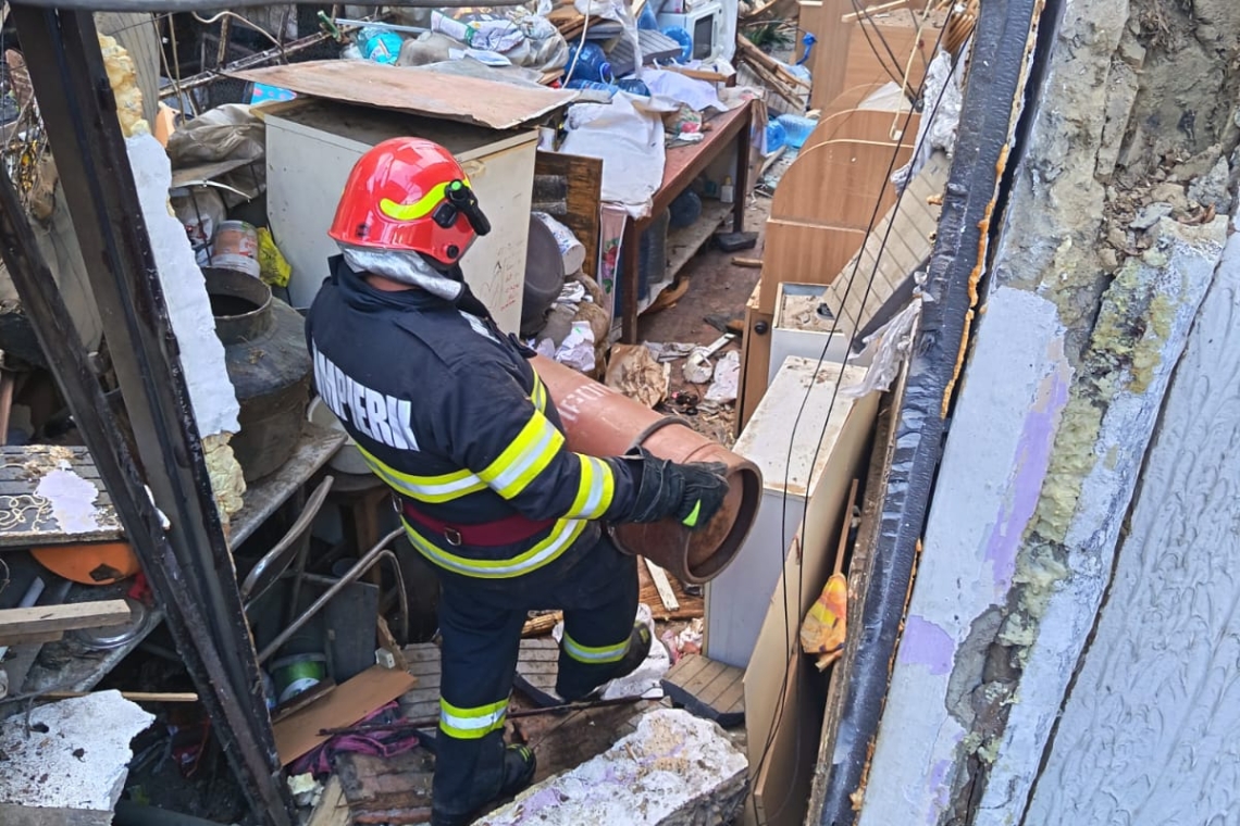 Explozie în comuna Vadu Săpat. A fost solicitat elicopterul SMURD pentru preluarea unei persoane rănite