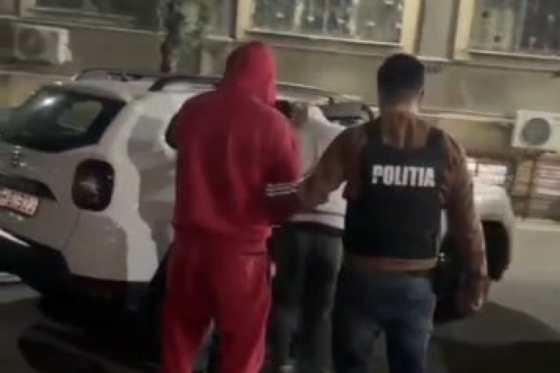 Doi bărbați din Cluj-Napoca, reținuți pentru furt calificat după o spargere comisă în Ploiești