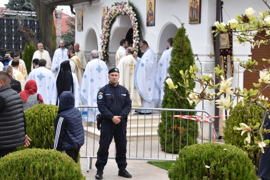 Mii de credincioși sunt așteptați la Mănăstirea Ghighiu, astăzi, de Izvorul Tămăduirii. Jandarmii asigură ordinea și în acest an