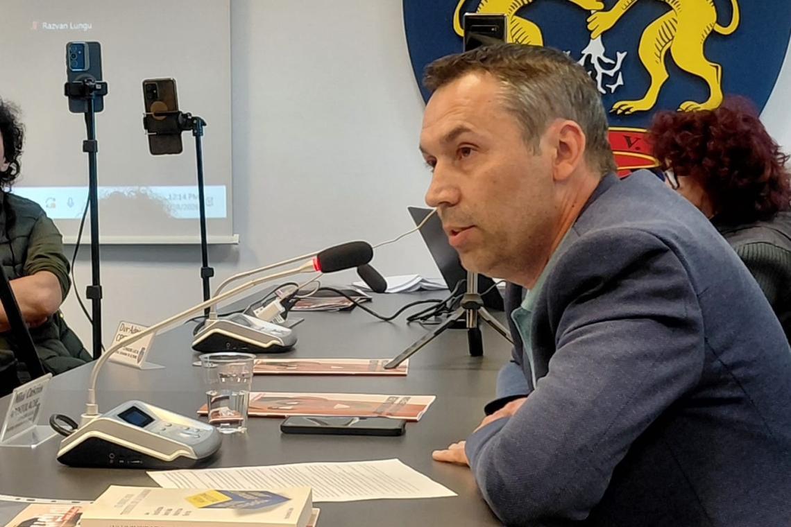 Consilierul Mihai Apostolache, atac la Polițeanu: ”Administrația ploieșteană are nevoie de echilibru și pregătire, dar, după mesajele pe care le transmiteți, se vede clar că nu aveți aceste ingrediente!”