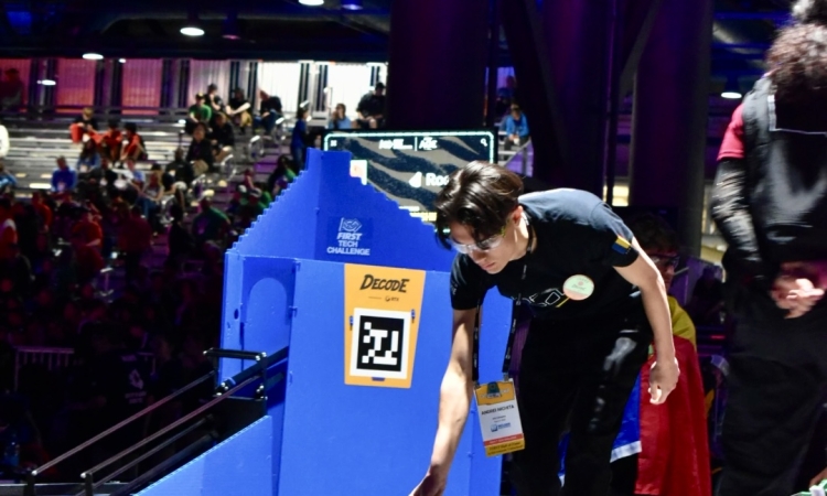 Ploieștenii de la infO(1)Robotics, în top 5 mondial după meciurile de calificare, de la Campionatul FIRST Tech Challenge din SUA