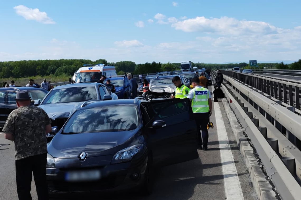 Cum s-a produs carambolul de pe A3, în care au fost implicate mai multe mașini. Traficul a fost reluat
