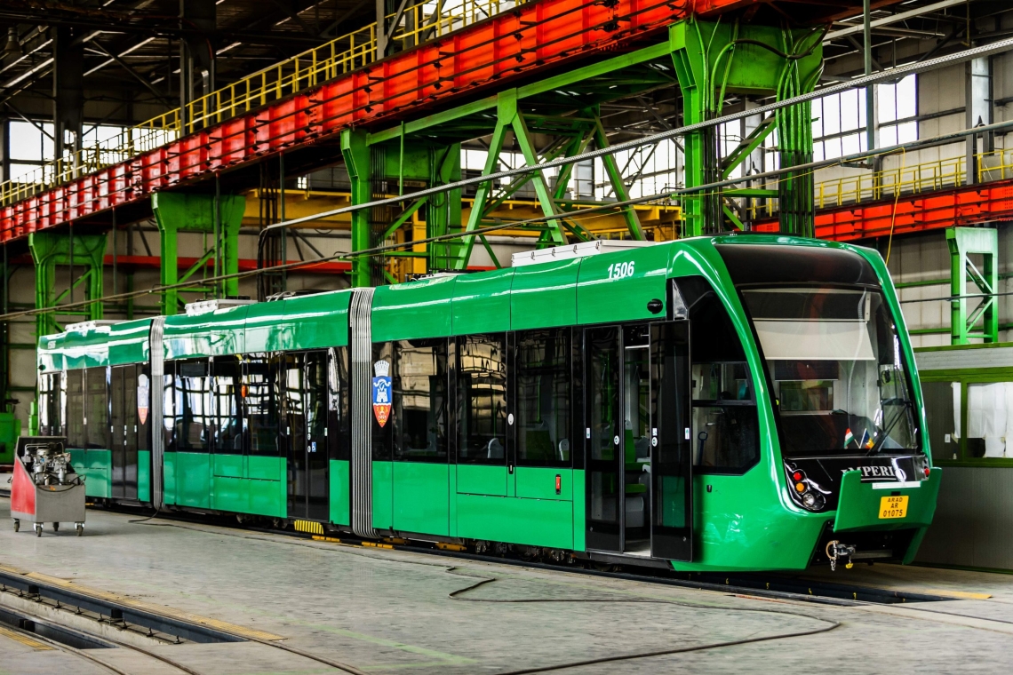 Astra Vagoane Arad, desemnată câștigătoarea licitației pentru tramvaie noi la Ploiești. Turcii de la Bozankaya au contestat rezultatul